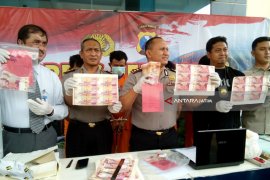 Polres Kediri Ungkap Sindikat Pembuat Uang Palsu (Video)