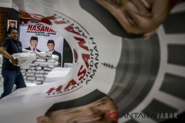 Kang Hasan hibur warga Sumedang dengan ngibing