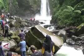 Batang andalkan air terjun untuk target wisata 2022