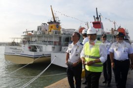 Menhub : Pelabuhan "JIIPE" Sudah Mampu Beroperasi Profesional (Video)