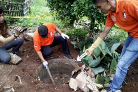 Inilah alasan pembunuhan sadis di Solok sampai tega mengubur korbannya di septic tank