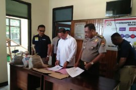 Polres SBB tahan lima tersangka kasus cinnabar