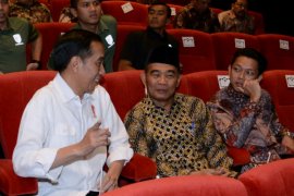 Presiden Apresiasi Ada Film Gunakan Bahasa Daerah (Video)