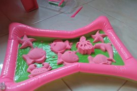 Pasir kinetik,  alternatif anak kurangi bermain gadget