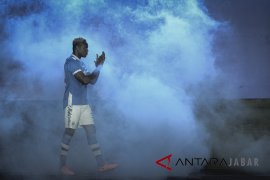 Victor Igbonefo hengkang dari Persib, Manajer pusing