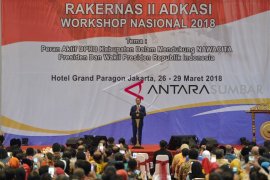 PRESIDEN MEMBUKA RAKERNAS II ADKASI
