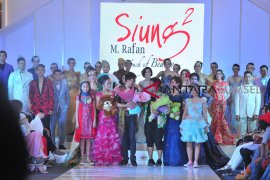 Palembang Fashion Week 2018 Page 1 Small