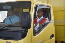 Toll Roads to be Connected with Seaports and Airports: Jokowi