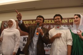 Rhoma Dukung Khofifah