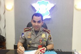 Pengemudi angkutan daring ingin tetap jalan, polisi: penuhi kelengkapan