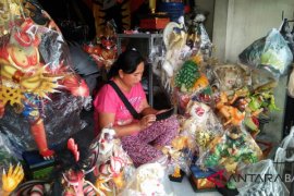 Penjual Ogoh-Ogoh marak jelang Nyepi