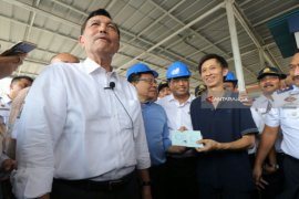 Pemerintah Berlakukan Moratorium Kuota Taksi Daring (Video)