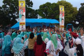 Pasangan Asmani-Syahrul kukuhkan tim pemenangan perempuan