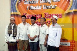 Emil Dardak Silaturahim dengan PITI di Masjid Cheng Ho Jember (Video)