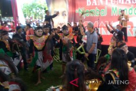 Ganjar minta sukarelawan jaga persatuan dan kesatuan