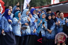 Istri melahirkan, PNS boleh cuti sebulan