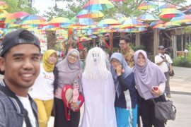 "Kuntilanak" ala mahasiswa Teknik Untan turut meriahkan Kulminasi