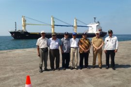 Kapal Besar Mulai Sandari Terminal Baru Probolinggo