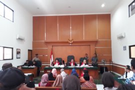 First Travel bayarkan umrah untuk Syahrini