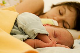 Tips merawat kulit bayi, bebas alergi