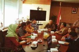 Ke Kemenpar RI, Bupati Kuansing Kenalkan Pesona Budaya dan Objek Wisata