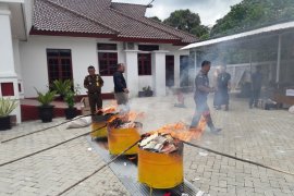 Balangan prosecutors destroy thousands G-class drugs