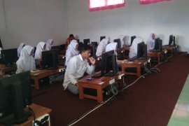 Dengan Berbagai Alasan, Puluhan Siswa di Jember Tidak Ikut UNBK