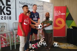 Ribuan pemain muda ikuti pelatihan "Coke Kicks" 2018