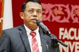 Akhir 2019 seluruh mata kuliah di UNP gunakan sistem daring, kata Rektor