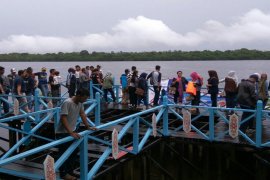 Lantai dermaga wisata Sagonta Kota dicuri, begini reaksi Bupati Supian Hadi