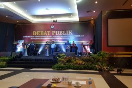 Demam panggung, Cagub Cawagub yang tampil masih beraroma daerah