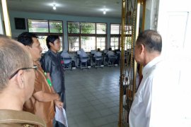 Pelaksanaan UN SMA dan MAN berjalan lancar, hasil tinjauan Wagub Sumbar