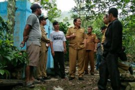 Bupati Samosir tekankan distribusi air bersih