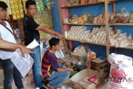 Polres HSU tindak pengecer gula rafinasi