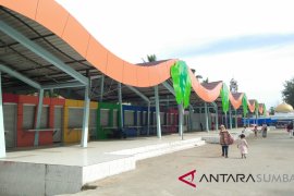 Pujasera Pariaman belum ditempati, DPRD minta pemkot segera relokasi pedagang