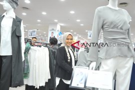 Kolaborasi Matahari dan Desainer hijab Indonesia Fashion Forward Page 2 Small