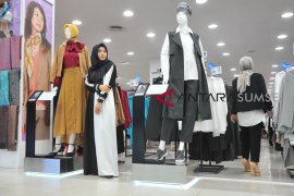 Kolaborasi Matahari dan Desainer hijab Indonesia Fashion Forward Page 3 Small