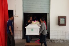 Jenazah pendaki WNA dikremasi tanpa keluarga