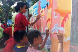 Delapan tim ikuti melukis mural "Jimbafest 2018" (video)