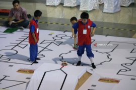 Lomba Robot Nasional