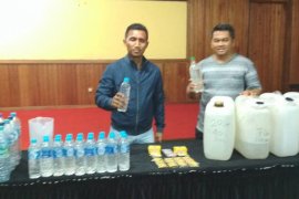 Polisi tangkap penjual miras oplosan di Desa Pamait