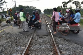 50 Titik Perlintasan Kereta Sidoarjo Tak Berpalang