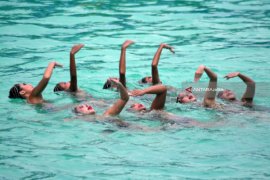 China Juara Umum Renang Indah