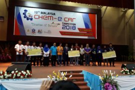 Mobil "Spektronics" ITS Raih Dua Penghargaan di Malaysia