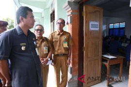 Pjs Bupati Klungkung pantau UNBK