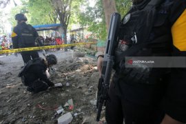Gegana Jatim Amankan Granat Diduga Peninggalan Belanda