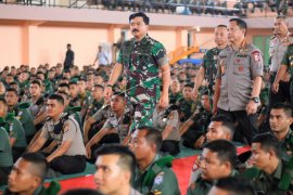 Salawat badar sambut kedatangan Kapolri di Mapolda Aceh