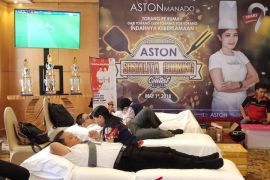 Aston peduli sesama lewat donor darah