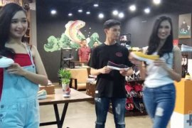 Catat Penjualan 120.000 Pasang Tahun lalu, Wakai Target Tumbuh 31 Persen di Pekanbaru