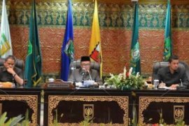DPRD Riau Ketuk Palu Perda Ketenagalistrikan